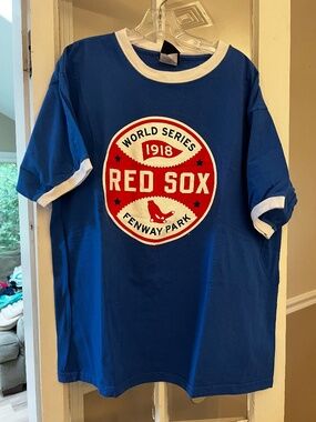 Vintage Majestic Cooperstown Collection Boston Red Sox 1918 World Series Ringer